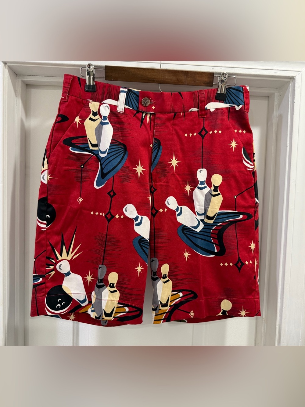 Loudmouth Atomic Bowling Pins Golf Shorts Size 30